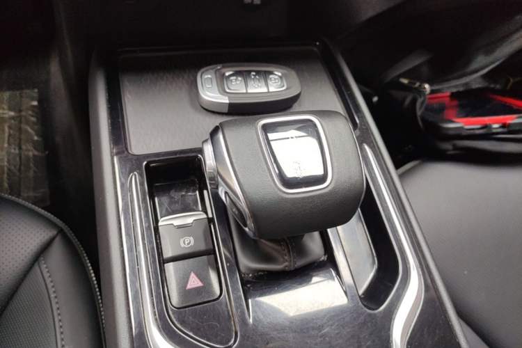 Used Hongqi E-QM5 2023 Revised Version Basic Travel Edition Gear Lever