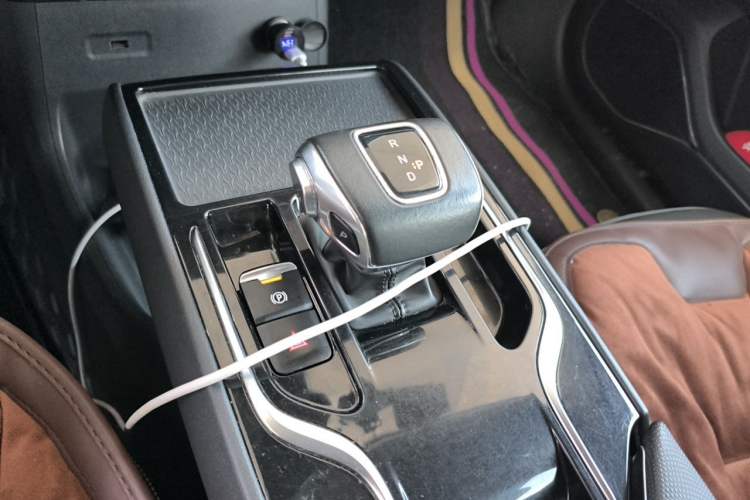 Used Hongqi E-QM5 2023 Revised Version Basic Travel Edition Gear Lever