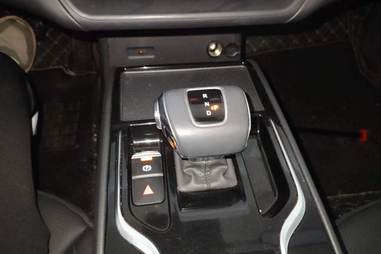 Used Hongqi E-QM5 2023 Base Travel Edition Gear Lever