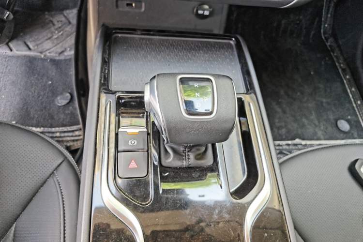 Used Hongqi E-QM5 2023 Revised Version Basic Travel Edition Gear Lever