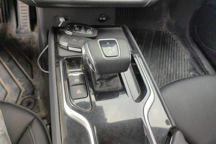 Used Hongqi E-QM5 2023 Revised Version Basic Travel Edition Gear Lever