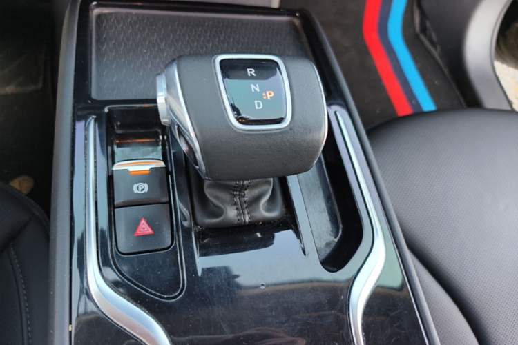 Used Hongqi E-QM5 2023 Revised Version Basic Travel Edition Gear Lever