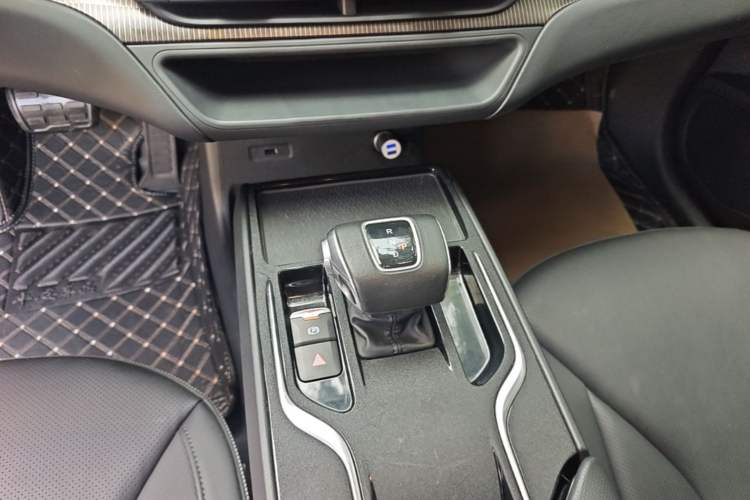 Used Hongqi E-QM5 2023 Revised Version Basic Travel Edition Gear Lever