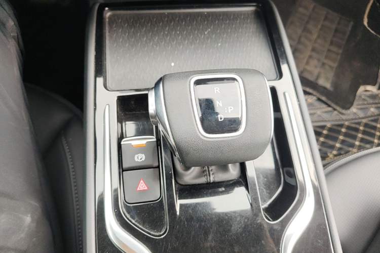Used Hongqi E-QM5 2023 Revised Version Basic Travel Edition Gear Lever
