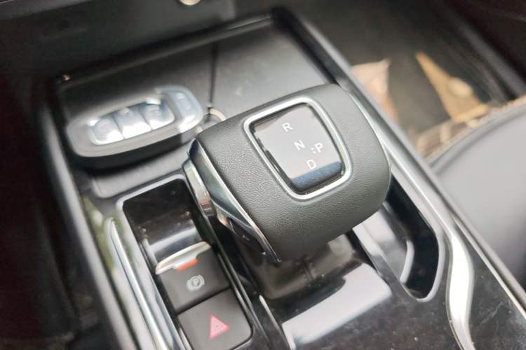 Used Hongqi E-QM5 2023 Base Travel Edition Gear Lever