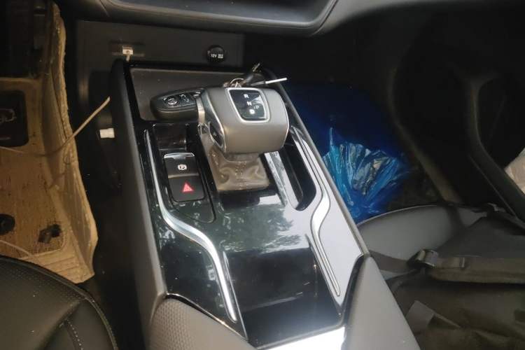 Used Hongqi E-QM5 2023 Revised Version Basic Travel Edition Gear Lever