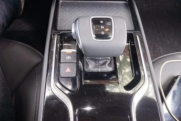 Used Hongqi E-QM5 2023 Revised Version Basic Travel Edition Gear Lever
