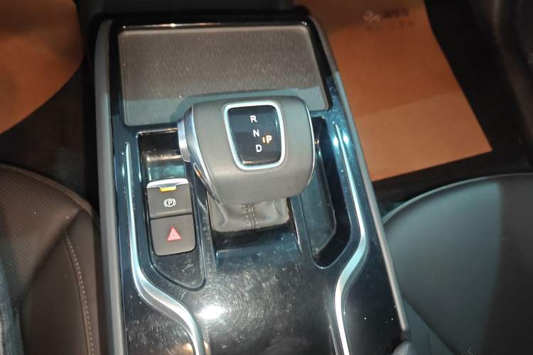 Used Hongqi E-QM5 2023 Revised Version Basic Travel Edition Gear Lever