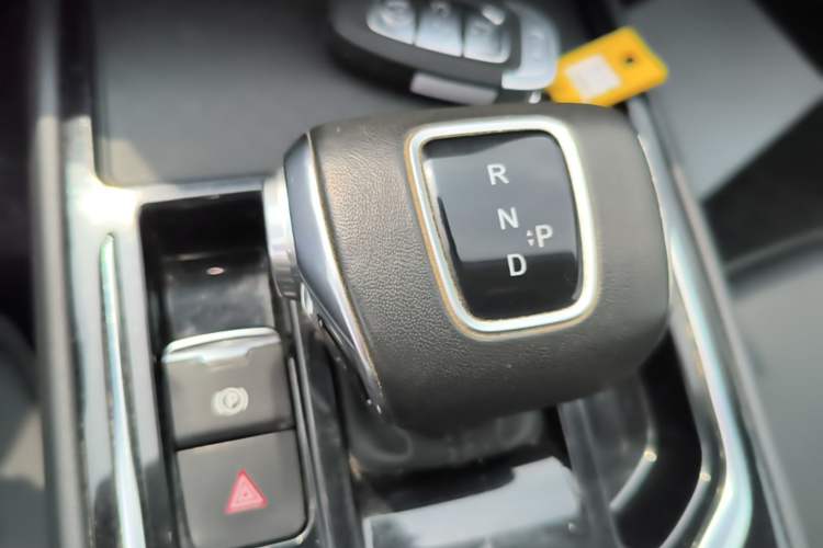 Used Hongqi E-QM5 2023 Revised Version Basic Travel Edition Gear Lever