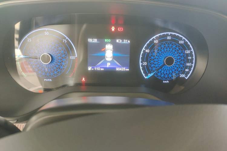 Used Hongqi E-QM5 2023 Revised Version Basic Travel Edition Instrument Cluster
