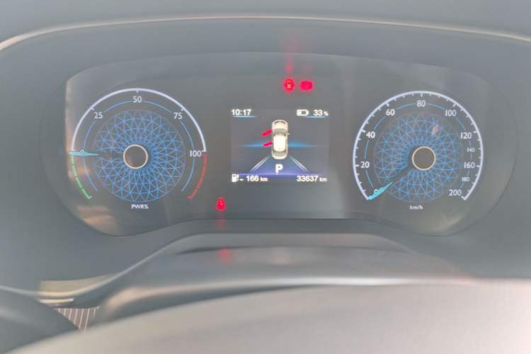 Used Hongqi E-QM5 2023 Revised Version Basic Travel Edition Instrument Cluster