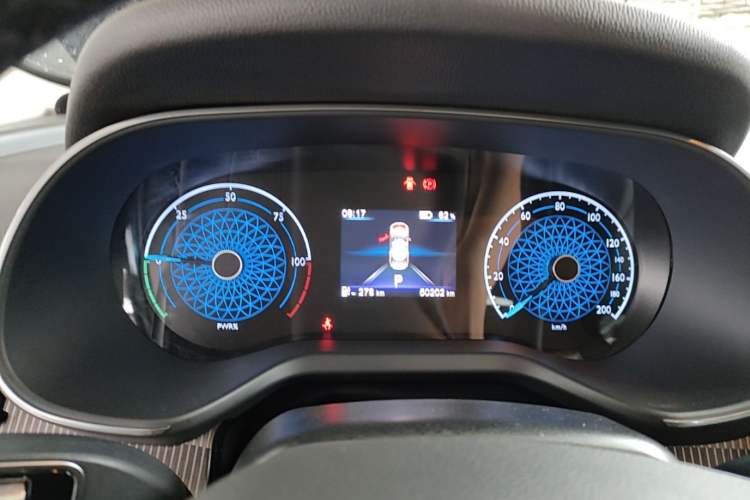 Used Hongqi E-QM5 2023 Revised Version Basic Travel Edition Instrument Cluster