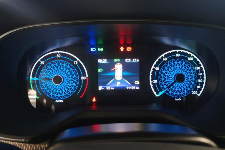Used Hongqi E-QM5 2023 Revised Version Basic Travel Edition Instrument Cluster