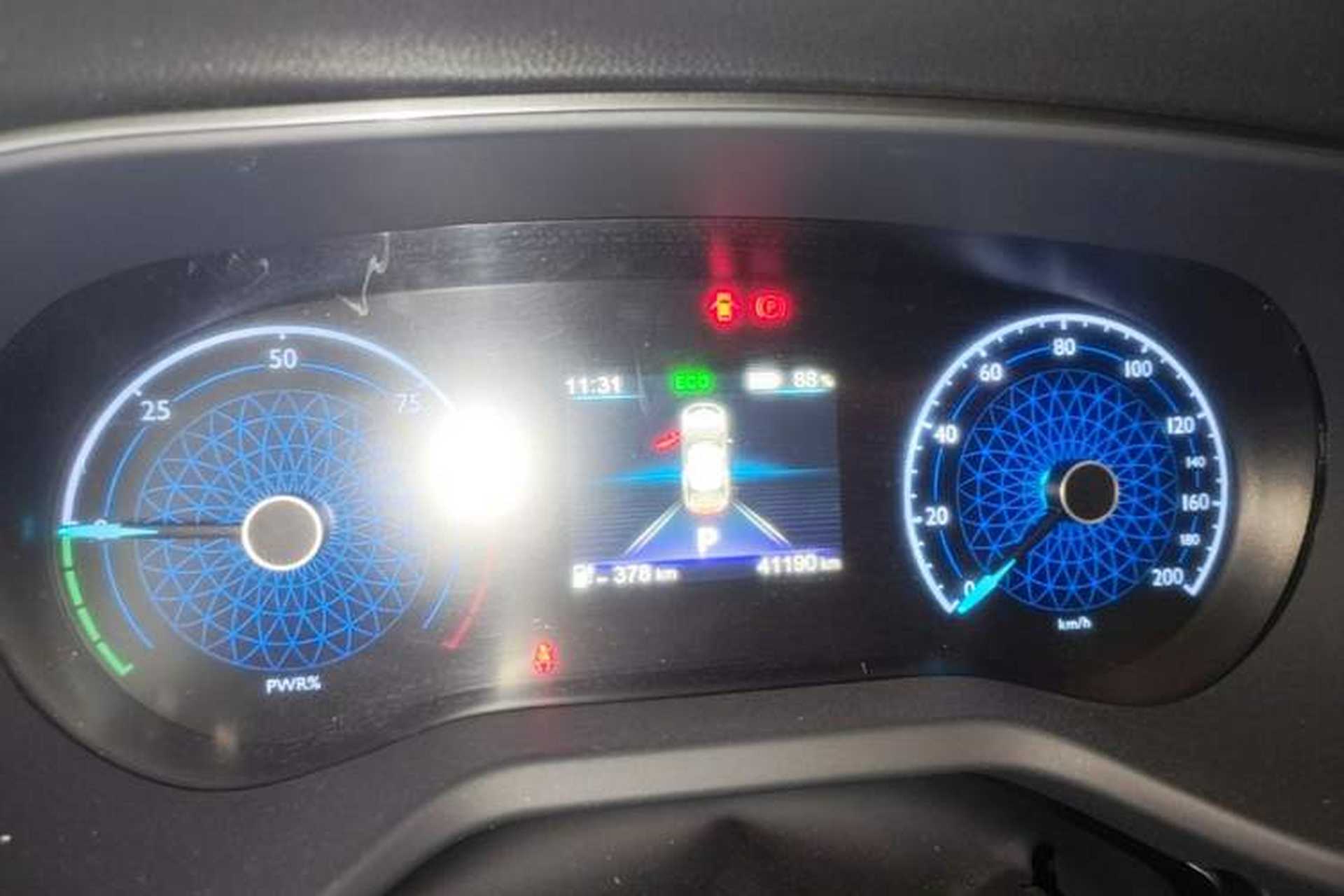 Used Hongqi E-QM5 2023 Revised Version Basic Travel Edition Instrument Cluster