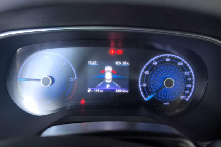 Used Hongqi E-QM5 2023 Revised Version Basic Travel Edition Instrument Cluster