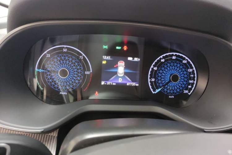 Used Hongqi E-QM5 2023 Revised Version Basic Travel Edition Instrument Cluster