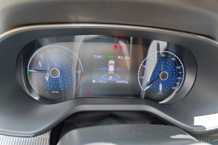 Used Hongqi E-QM5 2023 Revised Version Basic Travel Edition Instrument Cluster