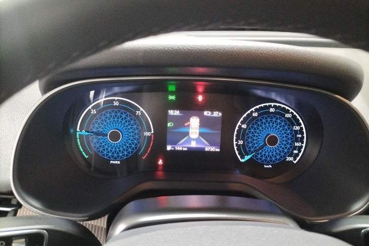 Used Hongqi E-QM5 2023 Revised Version Basic Travel Edition Instrument Cluster
