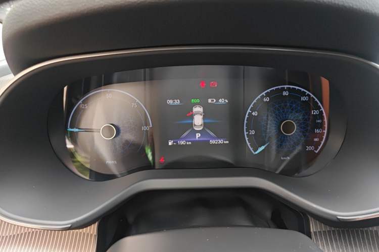 Used Hongqi E-QM5 2023 Revised Version Basic Travel Edition Instrument Cluster