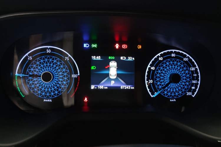Used Hongqi E-QM5 2023 Revised Version Basic Travel Edition Instrument Cluster