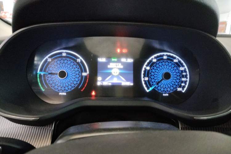 Used Hongqi E-QM5 2023 Revised Version Basic Travel Edition Instrument Cluster