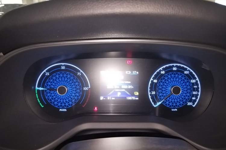 Used Hongqi E-QM5 2023 Revised Version Basic Travel Edition Instrument Cluster