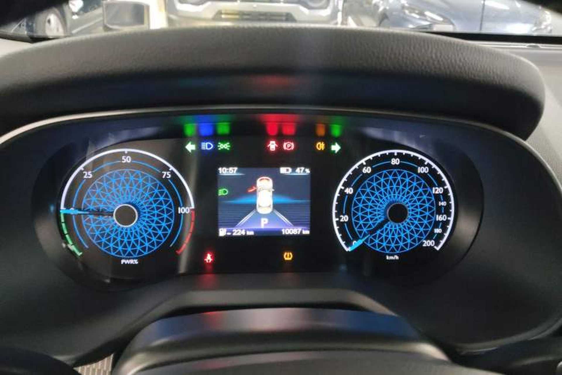 Used Hongqi E-QM5 2023 Revised Version Basic Travel Edition Instrument Cluster