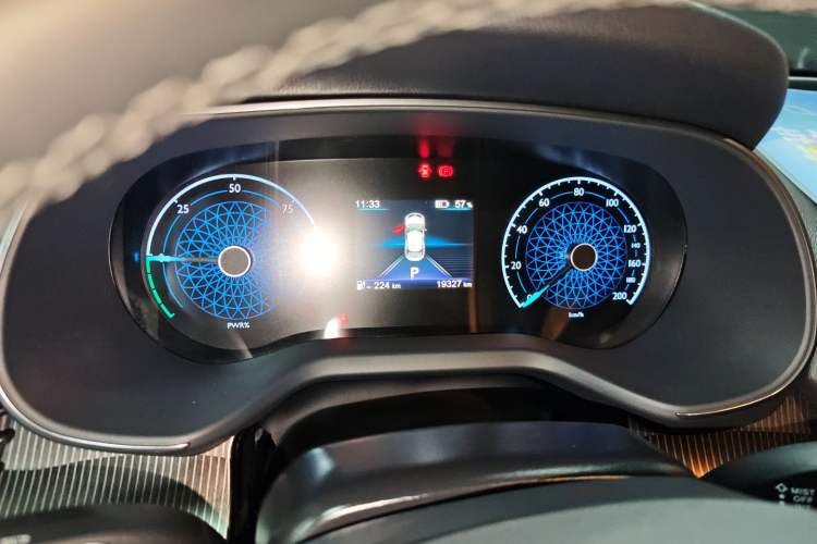 Used Hongqi E-QM5 2023 Revised Version Basic Travel Edition Instrument Cluster