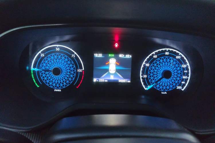 Used Hongqi E-QM5 2023 Revised Version Basic Travel Edition Instrument Cluster