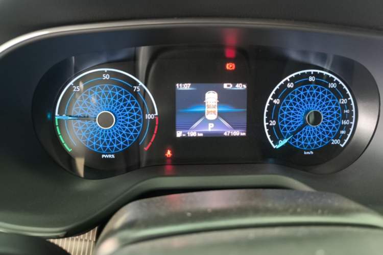 Used Hongqi E-QM5 2023 Revised Version Basic Travel Edition Instrument Cluster