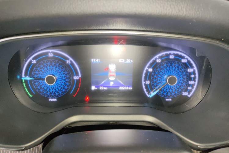 Used Hongqi E-QM5 2023 Revised Version Basic Travel Edition Instrument Cluster