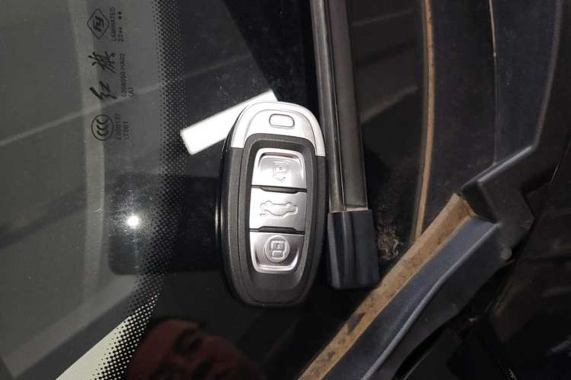 Used Hongqi E-QM5 2023 Revised Version Basic Travel Edition Interior 1