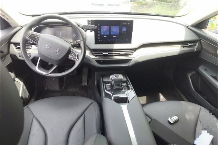 Used Hongqi E-QM5 2023 Revised Version Basic Travel Edition Interior 3