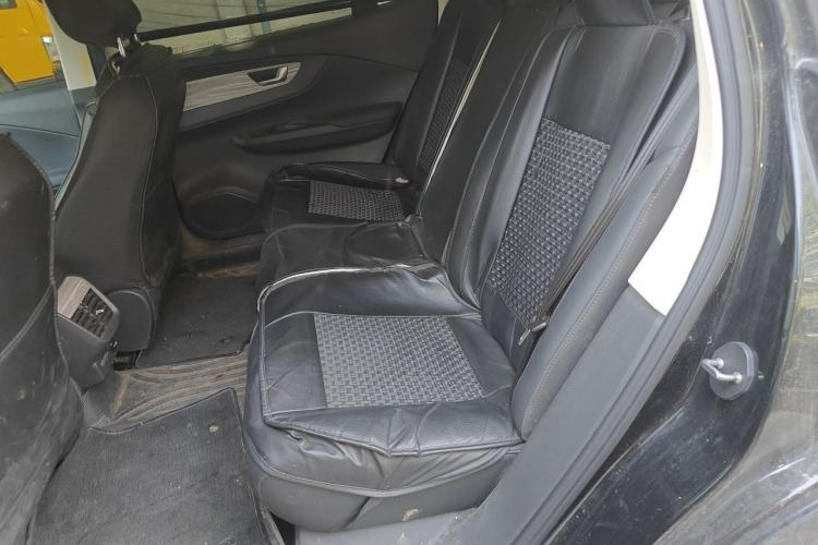Used Hongqi E-QM5 2023 620km PLUS Interior 4