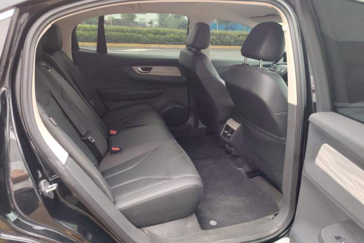 Used Hongqi E-QM5 2023 620km PLUS Interior 5