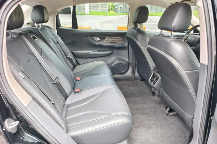Used Hongqi E-QM5 2023 Revised Version Basic Travel Edition Interior 6