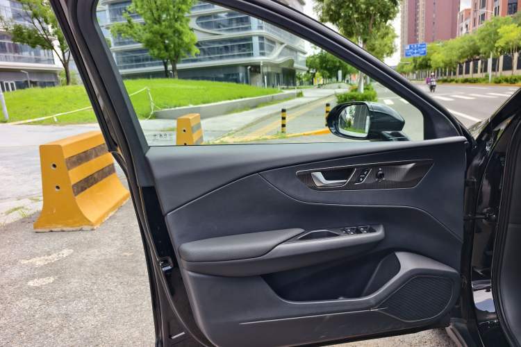 Used Hongqi E-QM5 2023 Revised Version Basic Travel Edition Interior 8