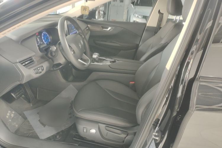 Used Hongqi E-QM5 2023 Revised Version Basic Travel Edition Left Front Seat