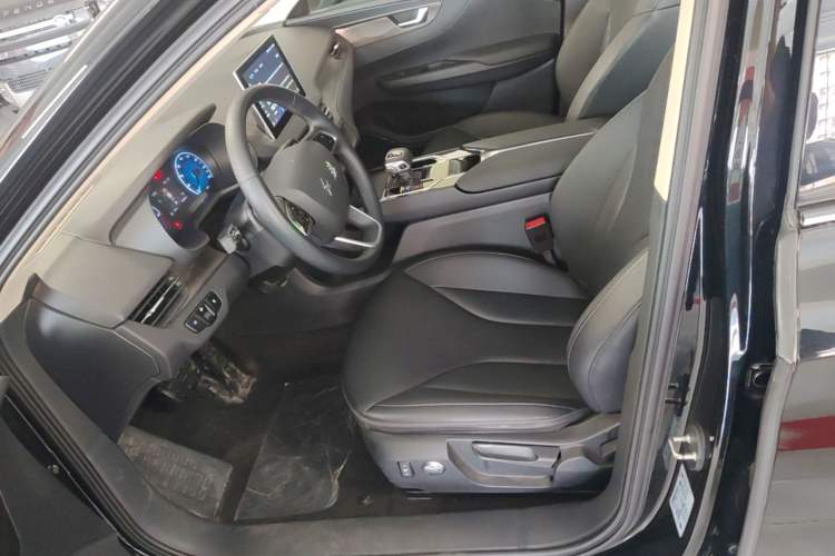 Used Hongqi E-QM5 2023 Revised Version Basic Travel Edition Left Front Seat