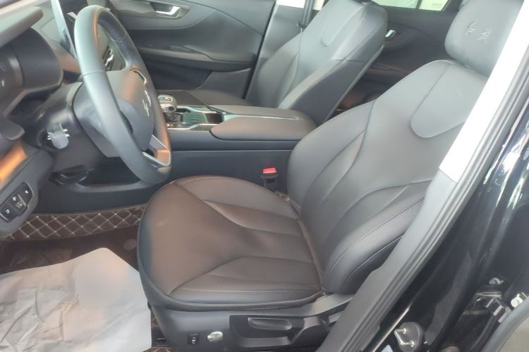 Used Hongqi E-QM5 2023 Revised Version Basic Travel Edition Left Front Seat