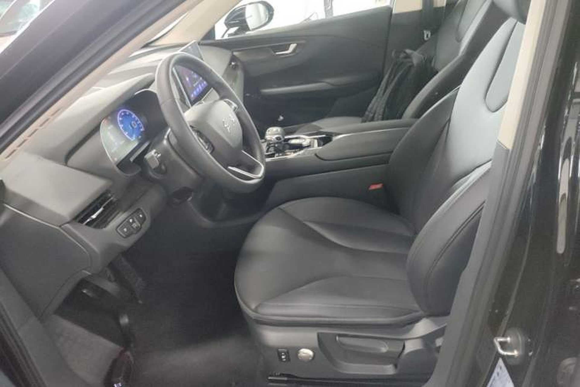 Used Hongqi E-QM5 2023 Revised Version Basic Travel Edition Left Front Seat