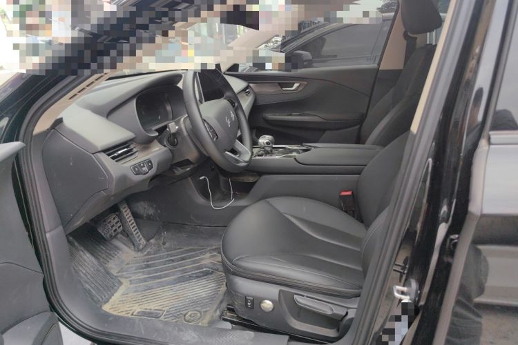 Used Hongqi E-QM5 2023 Revised Version Basic Travel Edition Left Front Seat