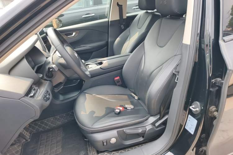 Used Hongqi E-QM5 2023 Revised Version Basic Travel Edition Left Front Seat