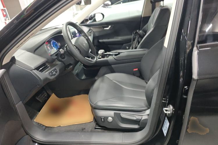 Used Hongqi E-QM5 2023 Revised Version Basic Travel Edition Left Front Seat