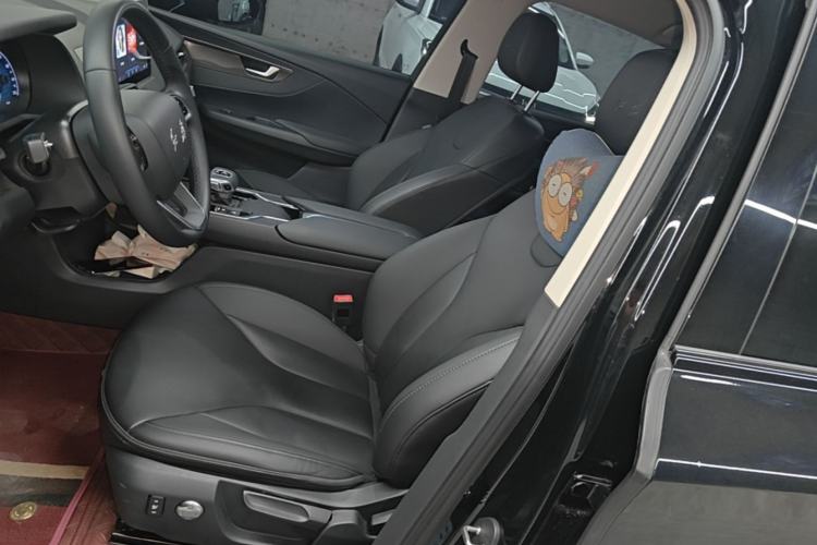 Used Hongqi E-QM5 2023 Revised Version Basic Travel Edition Left Front Seat