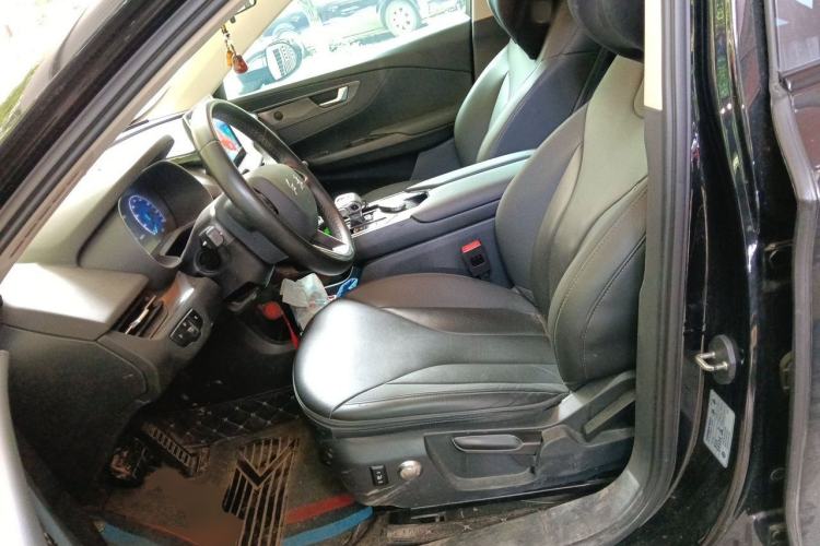 Used Hongqi E-QM5 2023 Revised Version Basic Travel Edition Left Front Seat