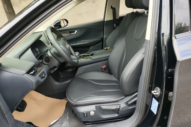 Used Hongqi E-QM5 2023 Revised Version Basic Travel Edition Left Front Seat