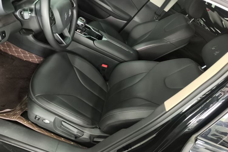 Used Hongqi E-QM5 2023 Revised Version Basic Travel Edition Left Front Seat