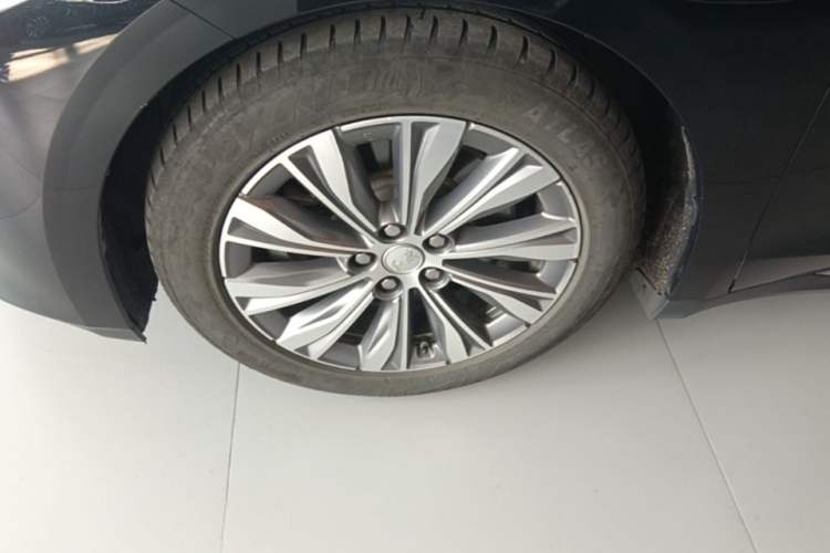 Used Hongqi E-QM5 2023 560km PLUS Left Front Wheel Hub