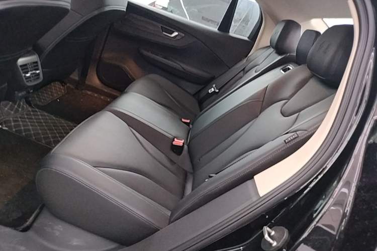 Used Hongqi E-QM5 2023 Base Travel Edition Left Rear Seat